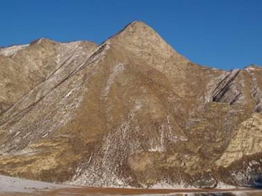 Горный Алтай зимой. Горные пейзажи вдоль Чуйского тракта