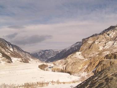 Горный Алтай зимой. Чуйский тракт, долина Чуи